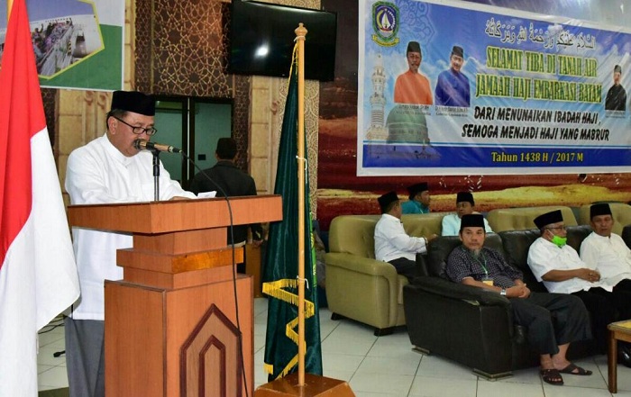 Wabup Rosman Malomo Sambut Kedatangan Jamaah Haji Asal Inhil di Batam