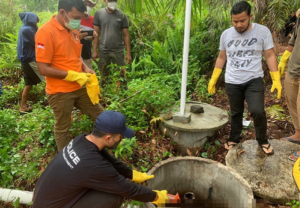 Mayat Wanita  Muda Ditemukan Tewas di Lubang Septic Tank di Bantan Bengkalis, Diduga...