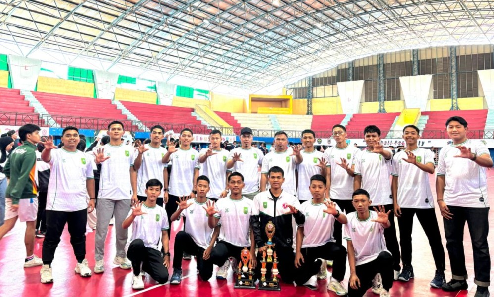 Bawa Nama Riau, Mahasiswa FKIP UIR Raih Juara 3 Kejurnas Handball Junior 2026