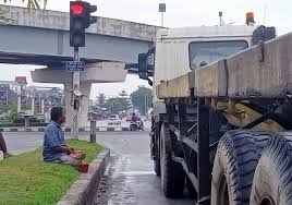Penertiban Gepeng di Simpang Garuda Sakti, Dinsos Kerjasama dengan Berbagai Instansi