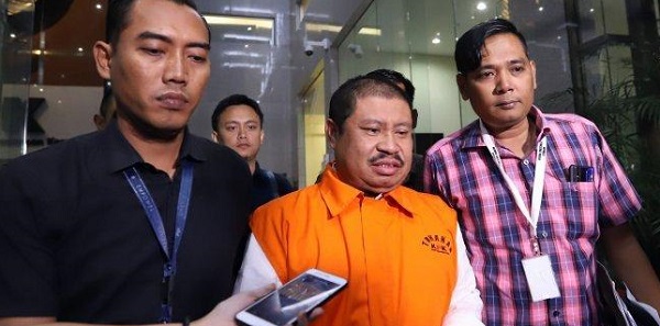Lengkap,  Berkas Bupati Bengkalis Non Aktif Amril Mukminin Diserahkan ke JPU