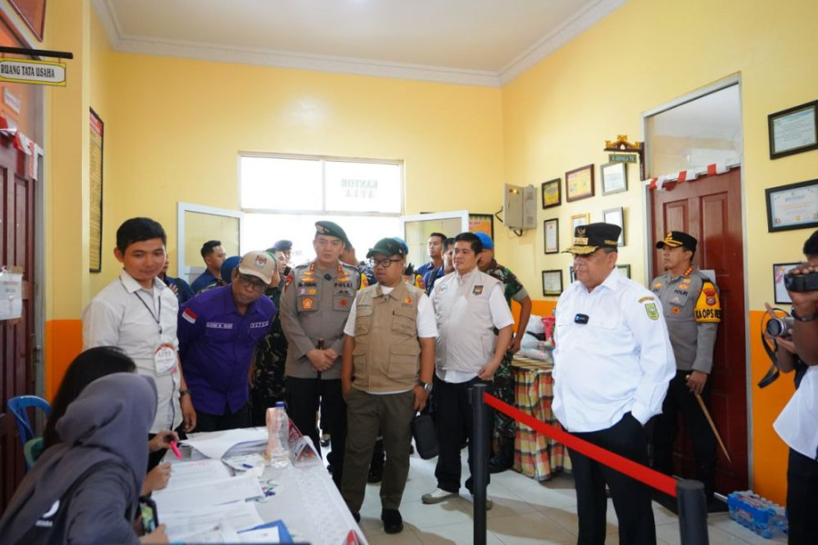 Gubri Edy Nasution Tinjau 3 TPS di Pekanbaru