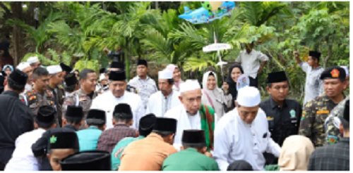 Hadir Haul ke – 884 Syech Abdul Qodir Al Jilani, Alfedri di Sambut Hangat Para Santri