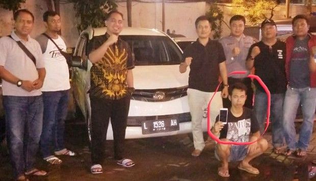 Hobi Nonton Bokep, Sopir Taksi Online  Perkosa Mahasiswi Cantik di Mobil, Hape Juga Dirampas