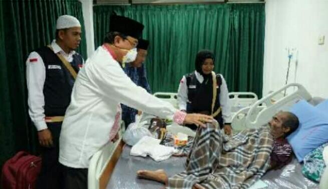 Bupati HM Wardan Sambut Kedatangan Jamaah Haji di Batam