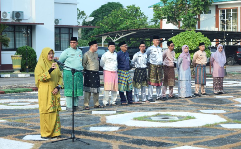 Rapat Bersama BKD, Bupati Afni Dorong Optimalisasi Peningkatan PAD