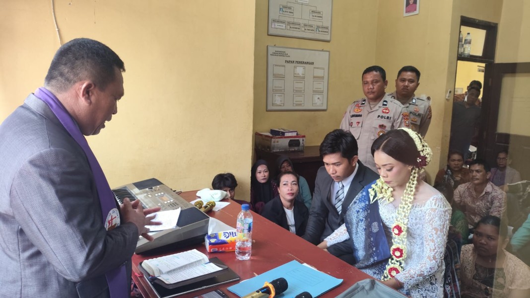 Ijab Kabul di Balik Jeruji, Ketika Polsek Pujud Menjadi Tempat Pemberkatan