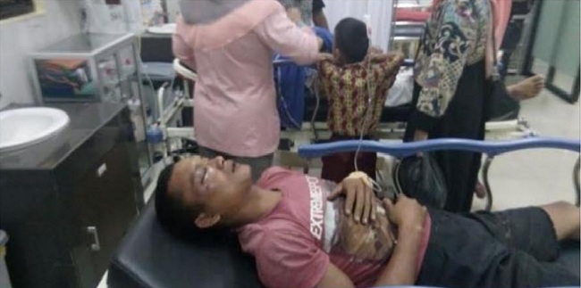 BECAK VS YAMAHA VEGA DI KAMPAR... Dibawa ke Rumah Sakit, Dua Korban Luka Parah