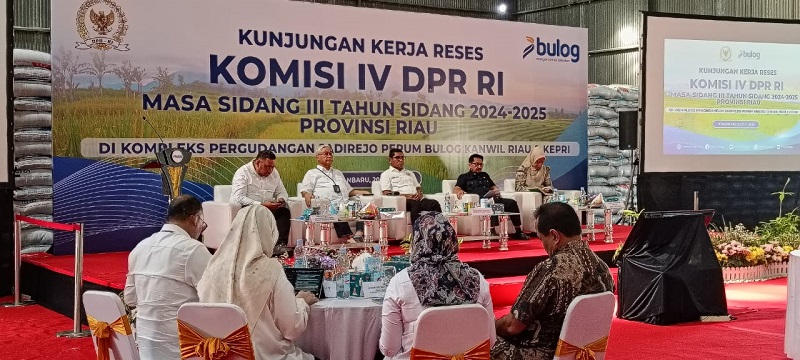 Komisi IV DPR RI Reses di Pekanbaru, Bahas  Beras Bersama Bulog dan Bapanas