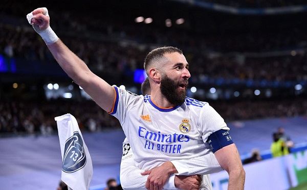 Benzema Bikin Hattrick, Madrid Singkirkan PSG dari Liga Champions