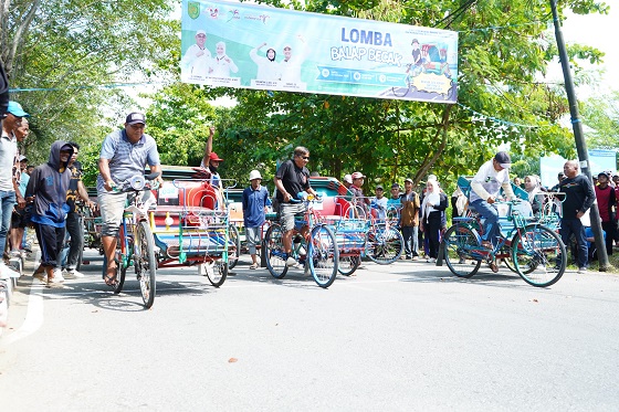 Lomba Balap Becak, Ajang Silaturahmi dan Pelestarian Kearifan Lokal