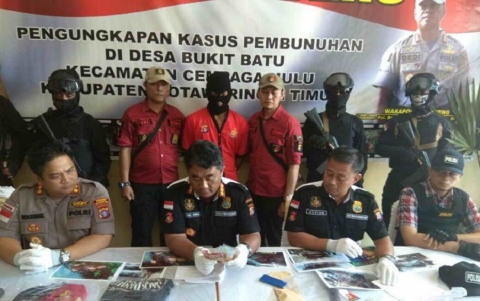 KEJAMNYA...Lantaran Sakit Hati Sering Dihina, Pria Ini Tusuk Lalu Bakar Bosnya, Asisten Digorok