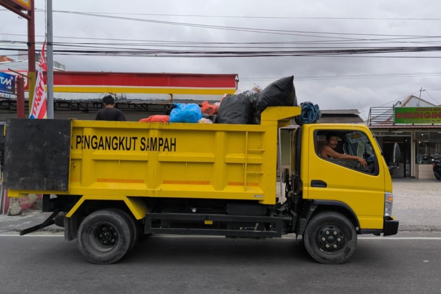 Wako Pekanbaru Instruksikan LPS Kelurahan Angkut Sampah Setiap Hari