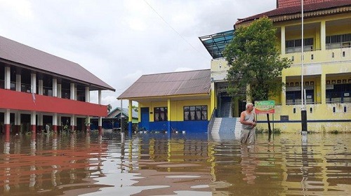 17 Sekolah di Pekanbaru Diliburkan Karena Terendam Banjir