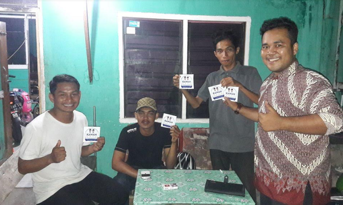 Kawan SaYe Sosialisasi dan Bagi-bagikan Stiker Syamsuar -Edy Nasution di Rumbai