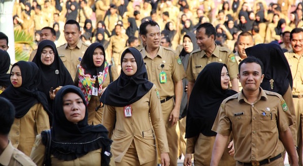 TOLONG DICATAT...Pemprov Riau Belum Rekrut CPNS Tahun ini