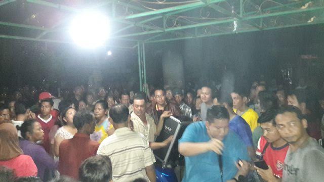 Malam Tadi, Warga Ramai-ramai Demo PLN Rayon Bagansiapiapi