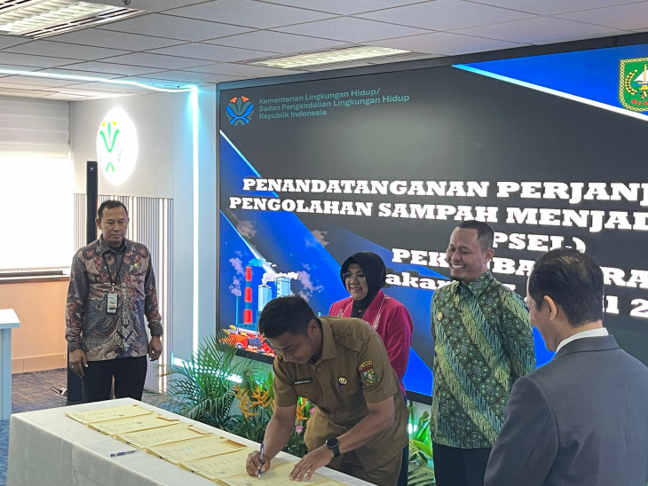 Bupati Kampar Ikuti Rakor Nasional Pengendalian Karhutla Tahun 2026
