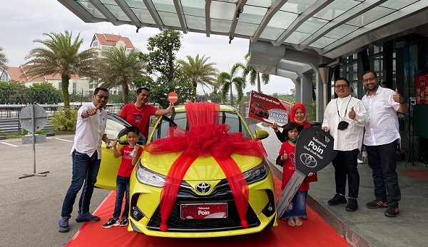 HORE... Pelanggan Telkomsel Batam Menangkan Toyota Yaris  Undi Undi Hepi