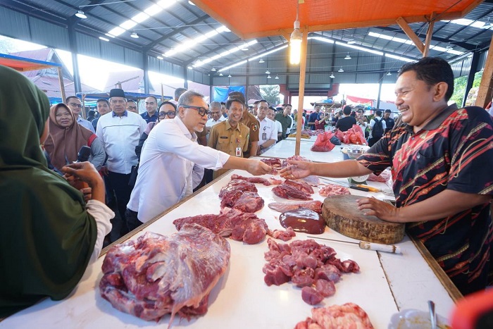 Zulkifli Hasan Resmikan Pasar Rakyat Palapa Kota Pekanbaru