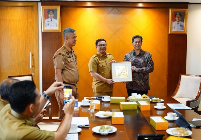 Bertemu Konjen Jepang, Pemprov Riau Bahas Industri Sawit,  Dekarbonisasi dan Teknologi Limbah...
