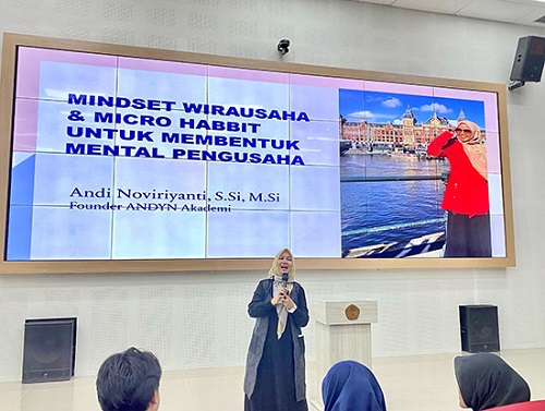 300 Mahasiswa Unri ikuti Pembekalan Kuliah Sambil Berbisnis