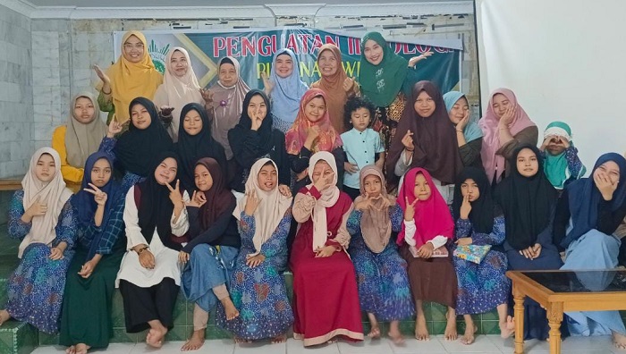 Majelis Hukum dan HAM PW Aisyiyah Riau Beri Edukasi Bahaya Bullying
