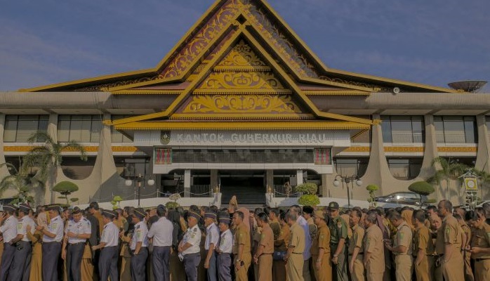 Gubri Ingatkan  ASN dan Honorer  Pemprov Riau Kembali Kerja Besok