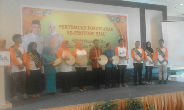 Sisilita Andi Rachman Buka Pertemuan FAR Se Provinsi Riau