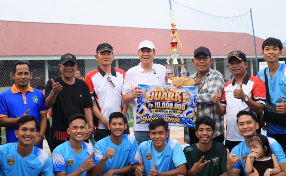 Wabup Muzamil Tutup Semi Open Turnamen Volleyball Terpedo Jilid II