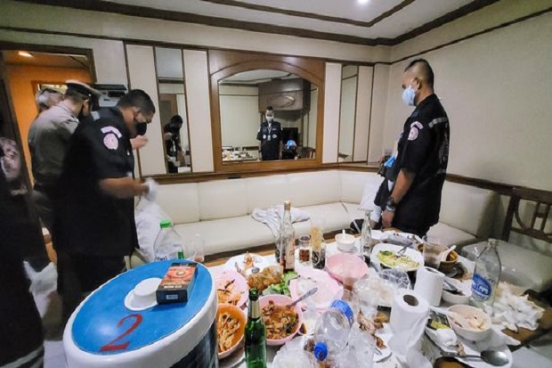 Tragis! Telan Viagra dan Pakai Krim Ereksi, Sopir Taksi Tewas saat Pesta Seks, Tubuh Kaku, Mulut Berbusa