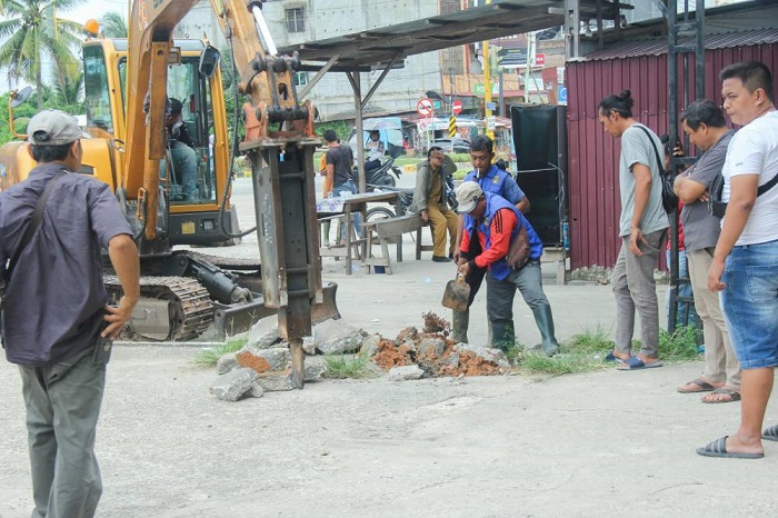Pemprov Riau Siagakan Alat Berat untuk Antisipasi Terjadi Bencana