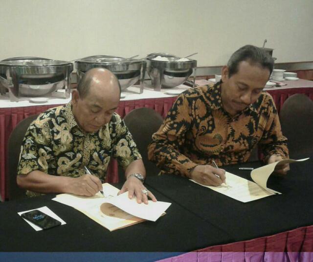 Bupati HM Harris Tandatangani MoU dengan ITI