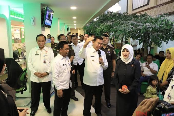 Kajati Riau Mia Amiati Apresiasi Layanan Cepat di MPP Pekanbaru