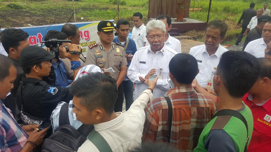 Kepala BPN Riau Lakukan Peletakan Batu Pertama Pembangunan Kantor BPN Meranti