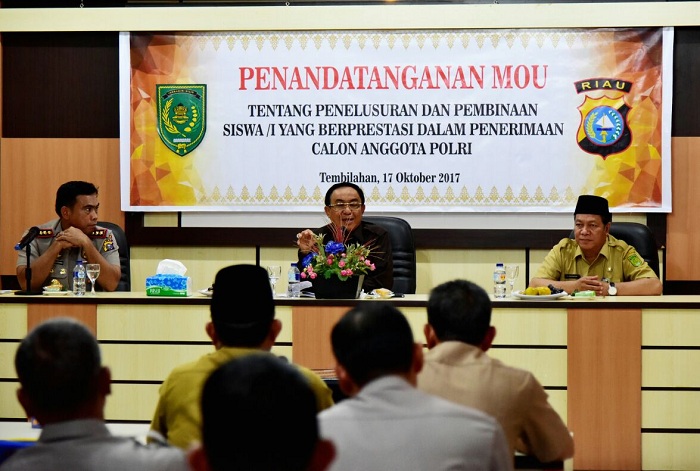 Bupati Wardan Dan Kapolres  Inhil Sepakati Bina Putra Daerah untuk Jadi Anggota Polri