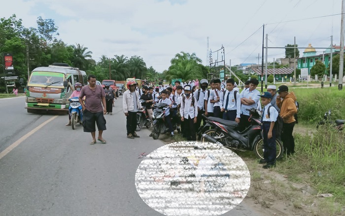 Terlindas Truk, Kakek  di Ujung Tanjung Meninggal di Tempat, Cucunya Patah Kaki