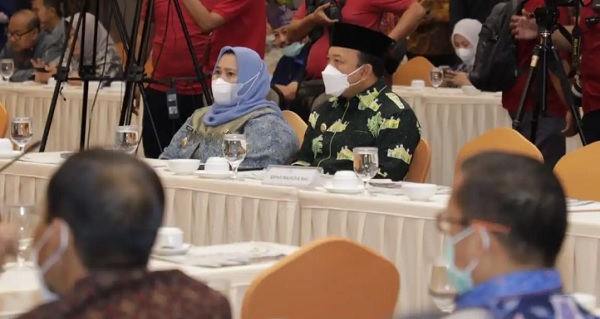 Kumpul di Pekanbaru, Seluruh Gubernur di Sumatera  Risau  Harga Sawit Yang Makin Terpuruk