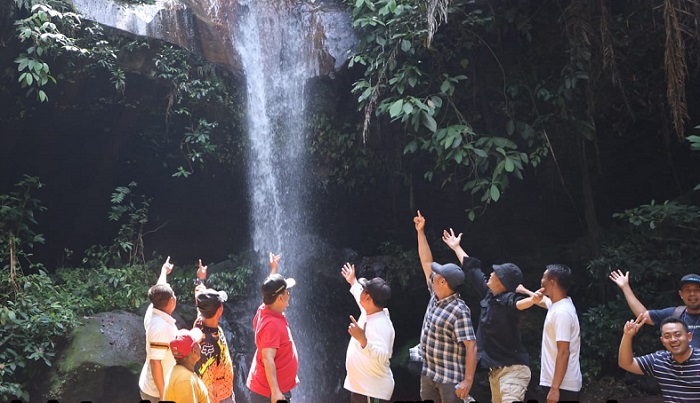 Potensi Wisata, Wakil Bupati Rohul Tinjau Lokasi  Air Terjun Kajatan Baru