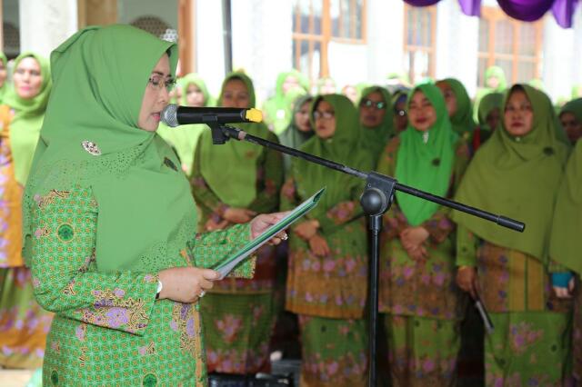 Lantik PAC dan PR Muslimat NU Kritang, Ini Pesan Zulaikhah Wardan 