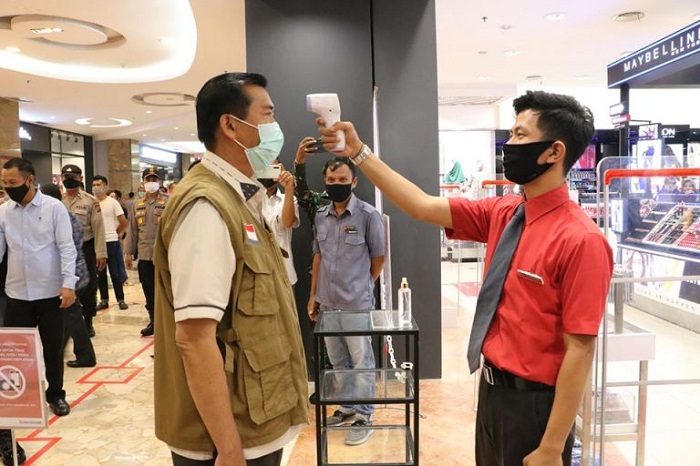 Sambangi Mal, Walikota Pekanbaru Tinjau Kesiapan Pusat Perbelanjaan Masuki New Normal 