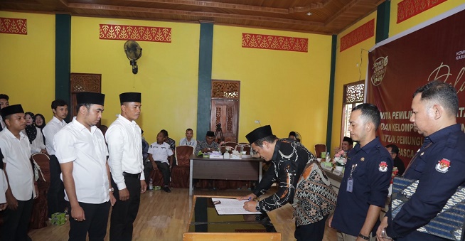 KPU Rohul Lantik PPK, PPS dan KPPS di Tambusai Utara