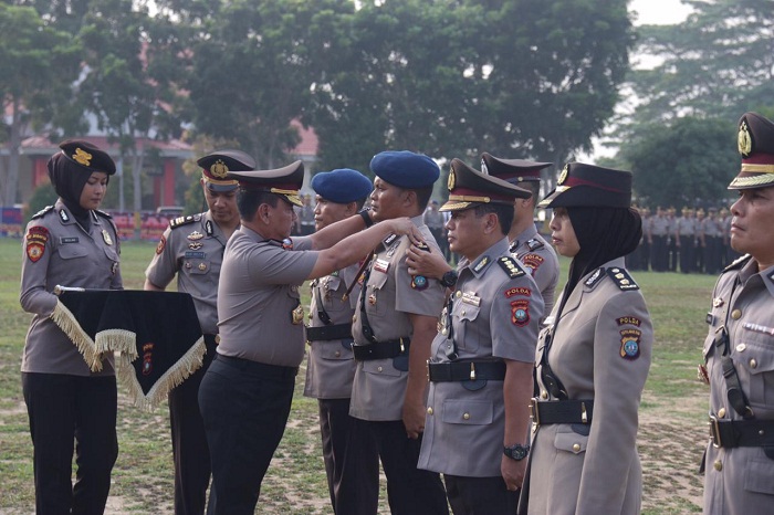 Kapolda Kepri Pimpin Serah Terima Jabatan Dansat Brimob , Kabidke dan Kayamna