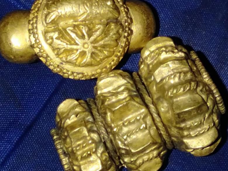 PUSING...Harga Emas Terus Anjlok, Diprediksi Hingga Rp800 Ribuan Saja...