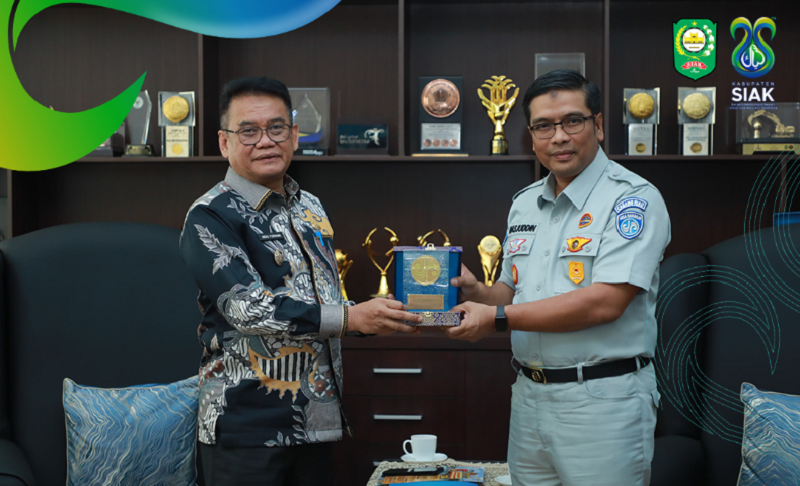 Pjs. Bupati Siak Terima Kunjungan Silaturahmi Kacab Jasa Raharja Riau