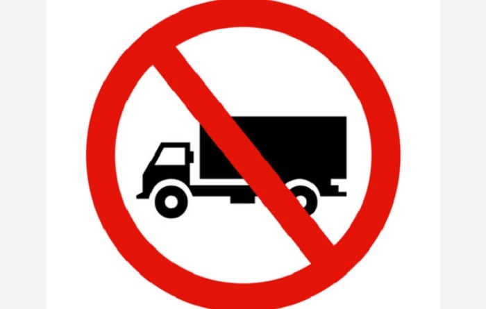 GAWAT! Baru Seminggu Dipasang, Rambu Larangan Truk Bertonase Besar Masuk Kota di Batas Pekanbaru Hilang....