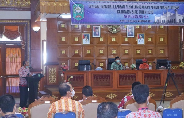 Wakil Bupati Siak Husni Merza  Buka Kegiatan Evaluasi Mandiri LPPD  Siak Tahun 2020. 