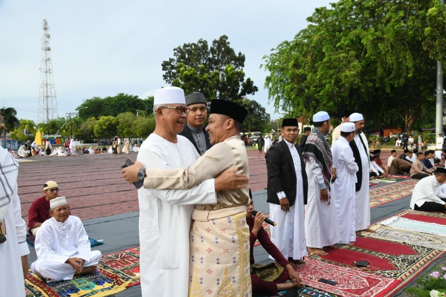Wabup Ajak Umat Muslim Rawat Kebersamaan dalam Membangun Negeri
