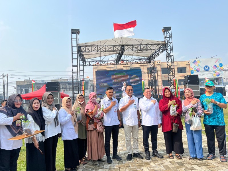 Dorong Pemenuhan Cabai Rumah Tangga, Dinas PTPH Riau Bagikan 1.000 Bibit Gratis