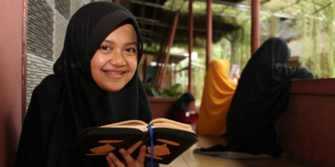 KEREN...Masih Kelas 5 SD, Mufidatun Nufus Sudah Hafal 30 Juzz Alquran